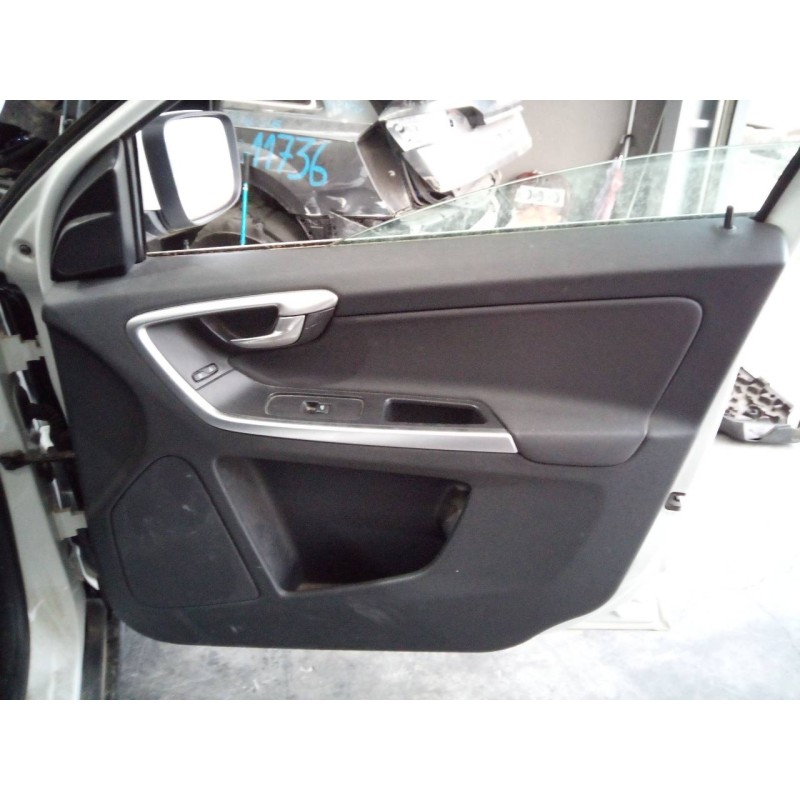 Recambio de guarnecido puerta delantera derecha para volvo xc60 momentum drive referencia OEM IAM   