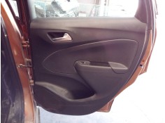GUARNECIDO PUERTA TRASERA DERECHA 