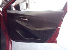 GUARNECIDO PUERTA DELANTERA DERECHA 