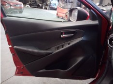 GUARNECIDO PUERTA DELANTERA IZQUIERDA 