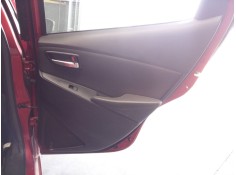 GUARNECIDO PUERTA TRASERA DERECHA 