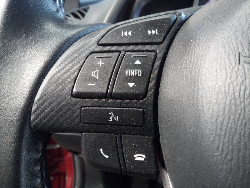 Recambio de volante para mazda 2 lim. () evolution referencia OEM IAM   