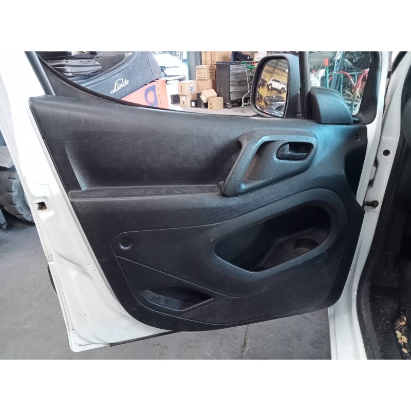 Recambio de guarnecido puerta delantera izquierda para peugeot partner kasten confort l1 referencia OEM IAM   