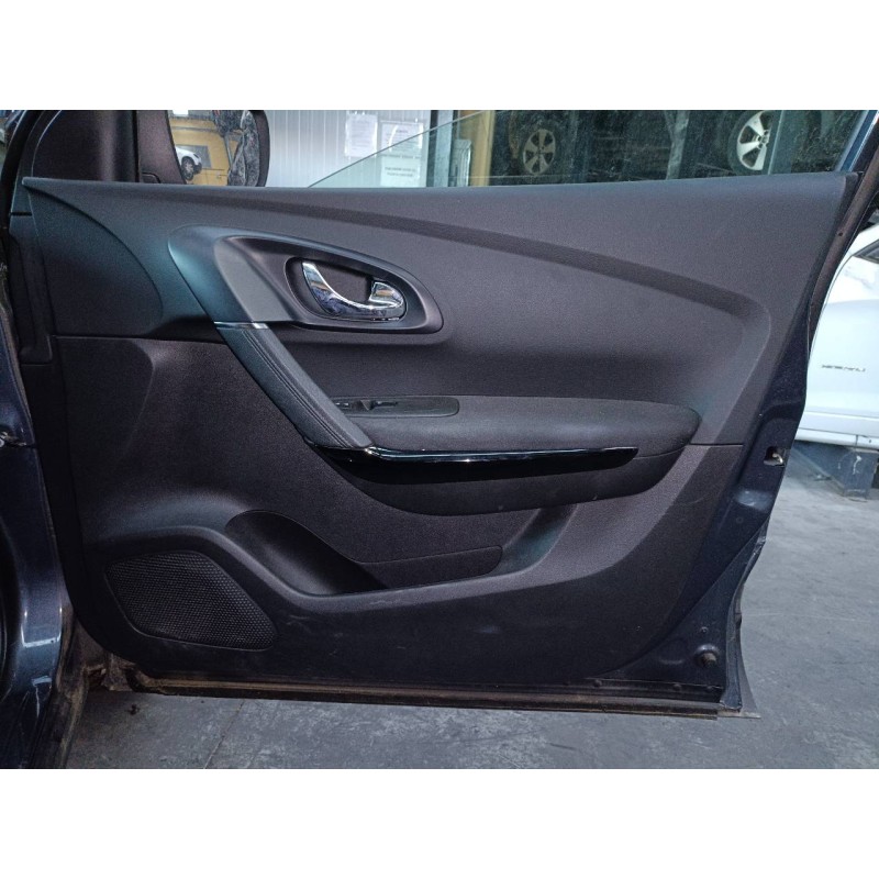 Recambio de guarnecido puerta delantera derecha para renault kadjar zen referencia OEM IAM   