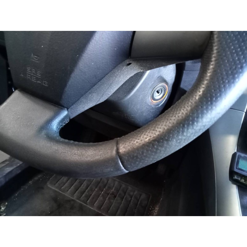 Recambio de volante para toyota auris active referencia OEM IAM   