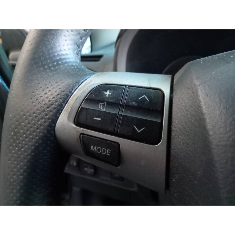 Recambio de volante para toyota auris active referencia OEM IAM   