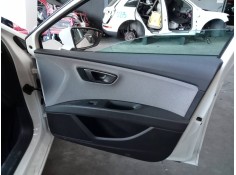 GUARNECIDO PUERTA DELANTERA DERECHA 