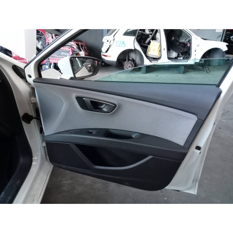 Recambio de guarnecido puerta delantera derecha para seat leon (5f1) style visio edition referencia OEM IAM   