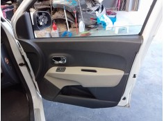 Recambio de guarnecido puerta delantera derecha para dacia lodgy laureate referencia OEM IAM   
