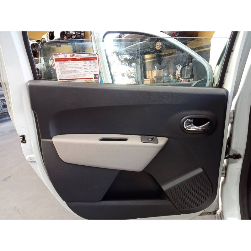 Recambio de guarnecido puerta trasera izquierda para dacia lodgy laureate referencia OEM IAM   
