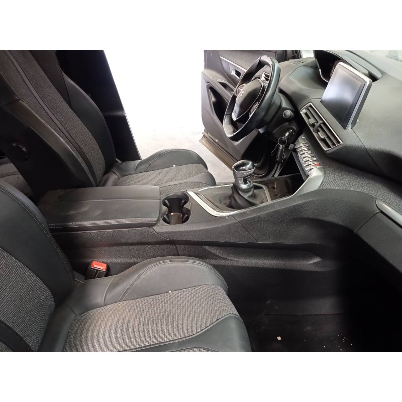 Recambio de consola central para peugeot 5008 gt line referencia OEM IAM   