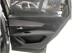 GUARNECIDO PUERTA TRASERA DERECHA 