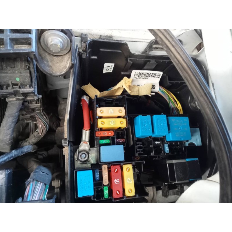 Recambio de caja reles / fusibles para dacia duster ii access referencia OEM IAM   