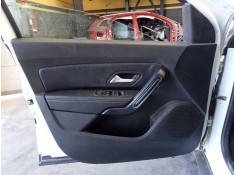 GUARNECIDO PUERTA DELANTERA IZQUIERDA 