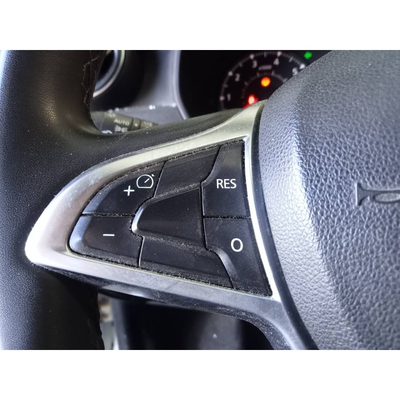 Recambio de volante para dacia duster ii access referencia OEM IAM   