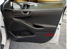 GUARNECIDO PUERTA DELANTERA DERECHA 