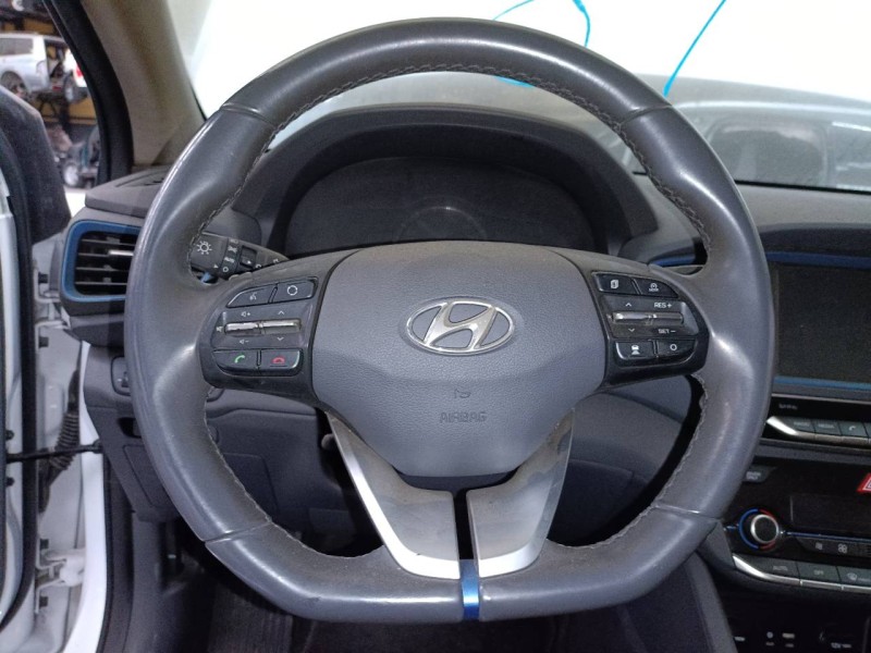 Recambio de volante para hyundai ioniq hybrid referencia OEM IAM   