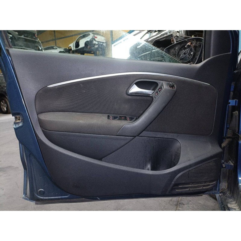 Recambio de guarnecido puerta delantera izquierda para volkswagen polo (6c1) highline bluemotion referencia OEM IAM   