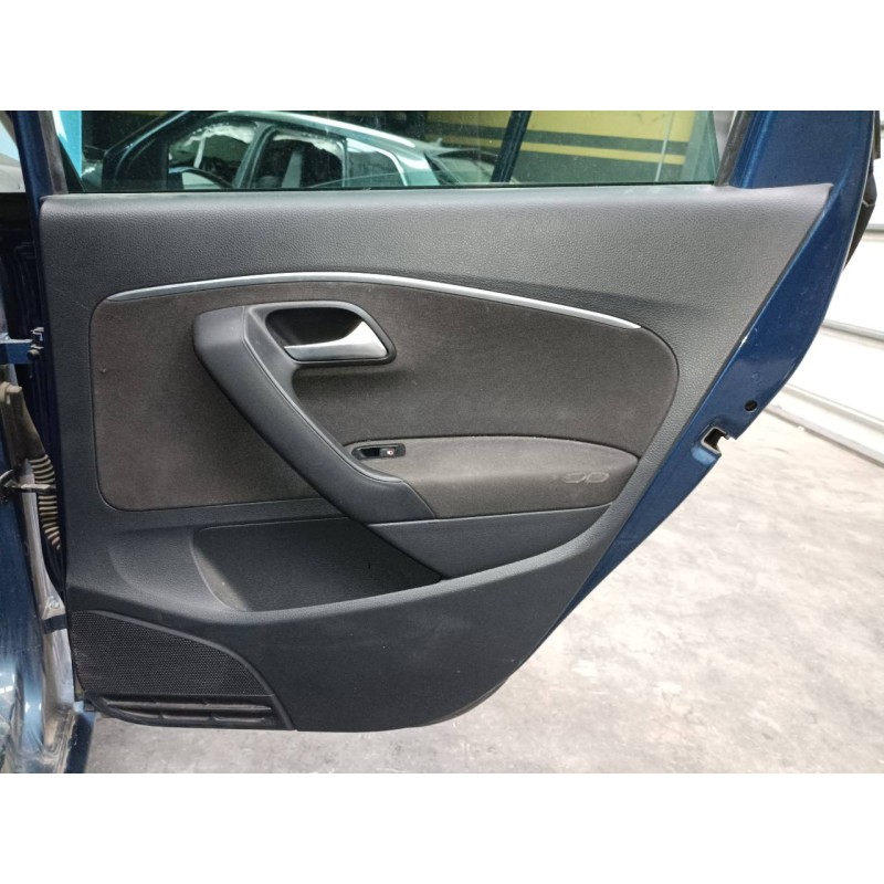 Recambio de guarnecido puerta trasera derecha para volkswagen polo (6c1) highline bluemotion referencia OEM IAM   