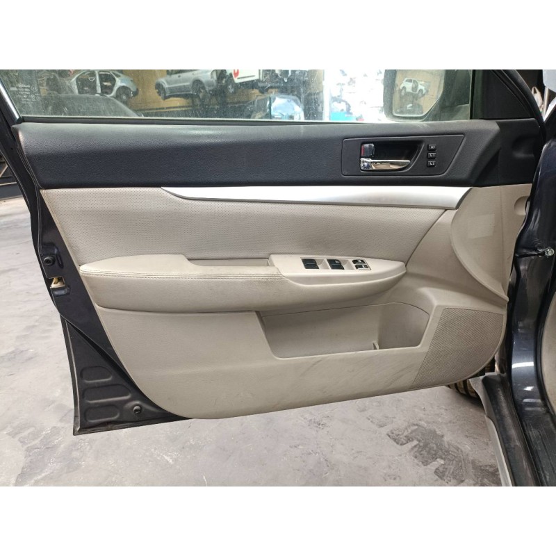 Recambio de guarnecido puerta delantera izquierda para subaru legacy kombi/outback b14 outback executive referencia OEM IAM   