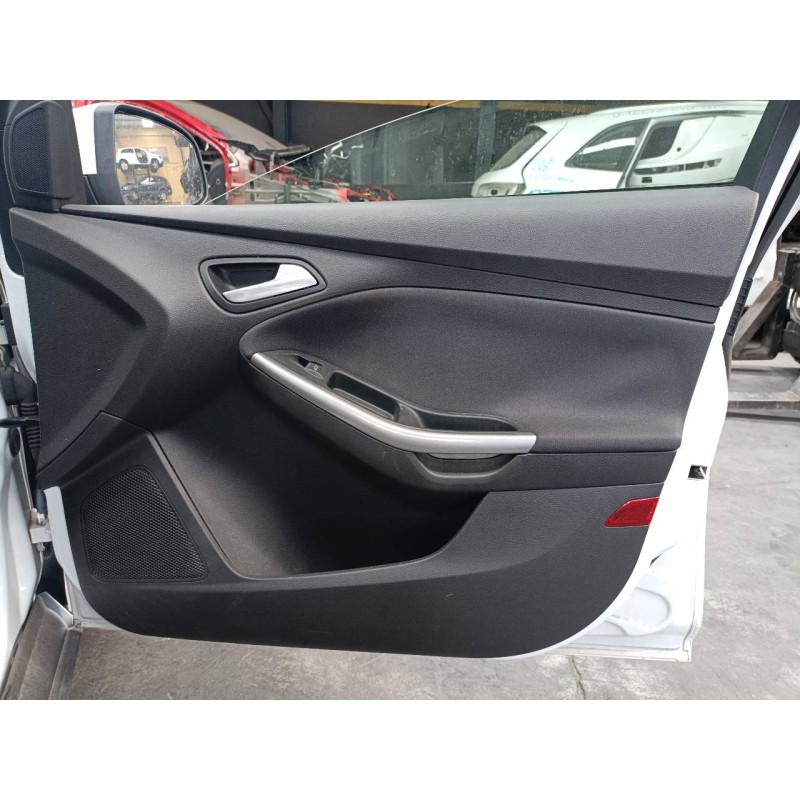Recambio de guarnecido puerta delantera derecha para ford focus lim. (cb8) edition referencia OEM IAM   