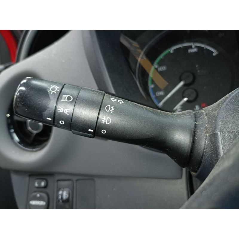 Recambio de mando intermitentes para toyota yaris hybrid active referencia OEM IAM   