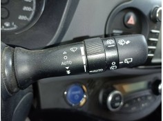 Recambio de mando limpia para toyota yaris hybrid active referencia OEM IAM   