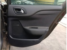 GUARNECIDO PUERTA TRASERA DERECHA 