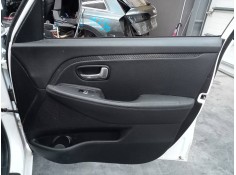 GUARNECIDO PUERTA DELANTERA DERECHA 