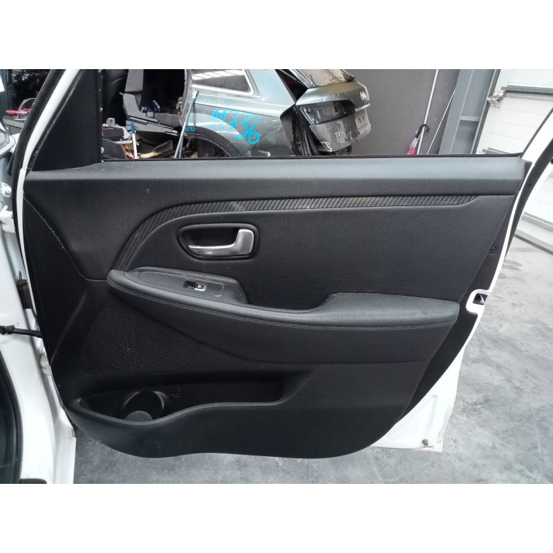 Recambio de guarnecido puerta delantera derecha para kia carens ( ) concep referencia OEM IAM   