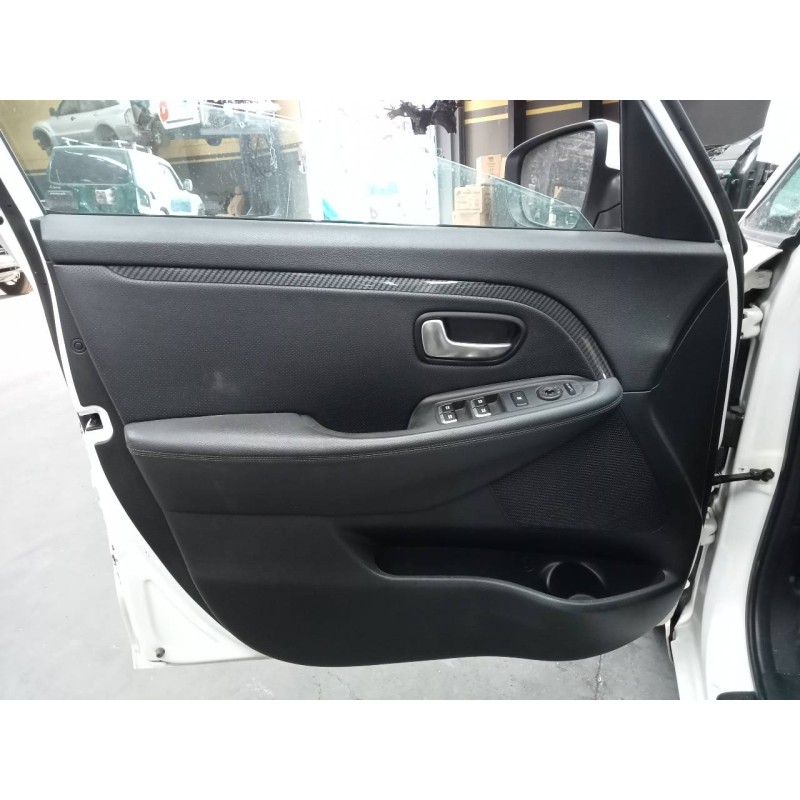 Recambio de guarnecido puerta delantera izquierda para kia carens ( ) concep referencia OEM IAM   
