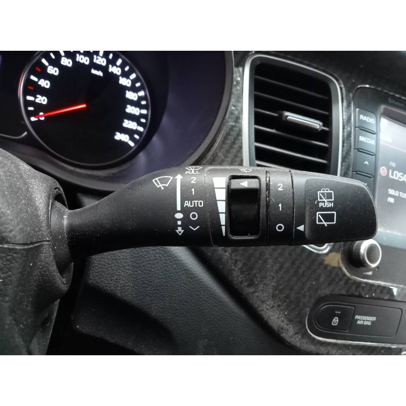 Recambio de mando limpia para kia carens ( ) concep referencia OEM IAM   