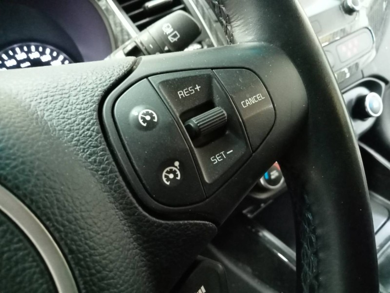 Recambio de volante para kia carens ( ) concep referencia OEM IAM   