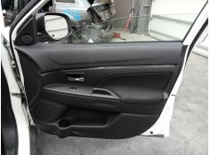 GUARNECIDO PUERTA DELANTERA DERECHA 