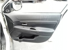 GUARNECIDO PUERTA DELANTERA DERECHA 