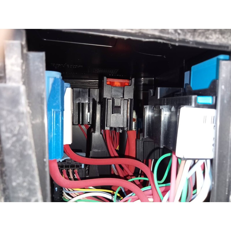 Recambio de caja reles / fusibles para fiat talento kasten (296) referencia OEM IAM   