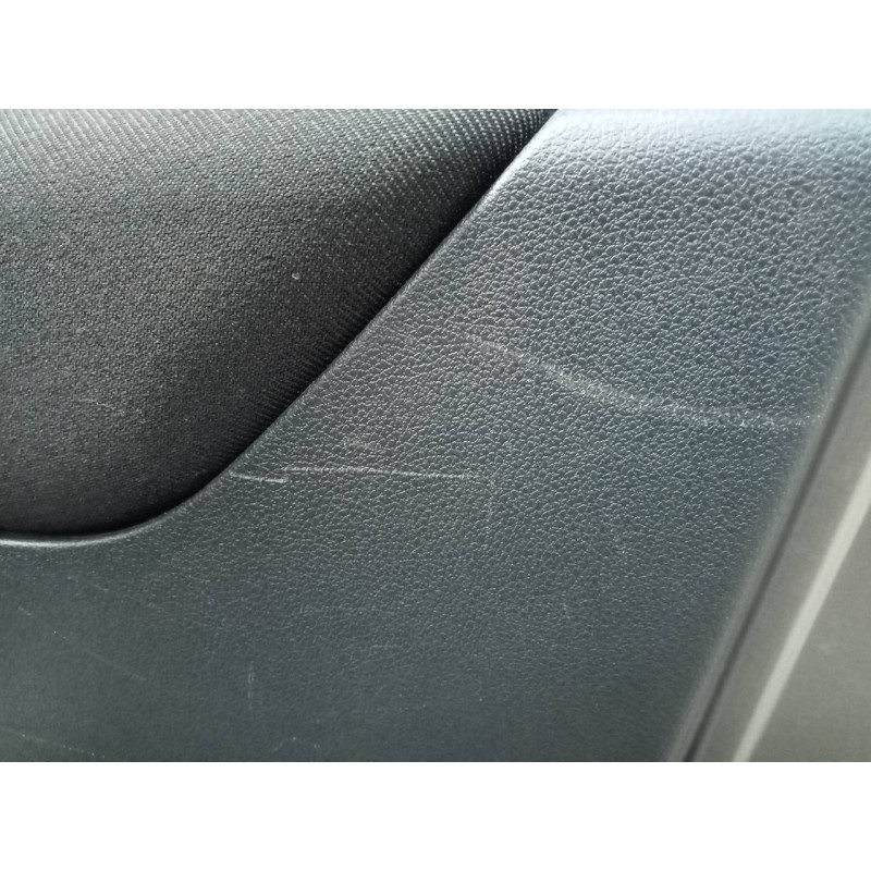 Recambio de guarnecido puerta delantera derecha para peugeot 5008 referencia OEM IAM   