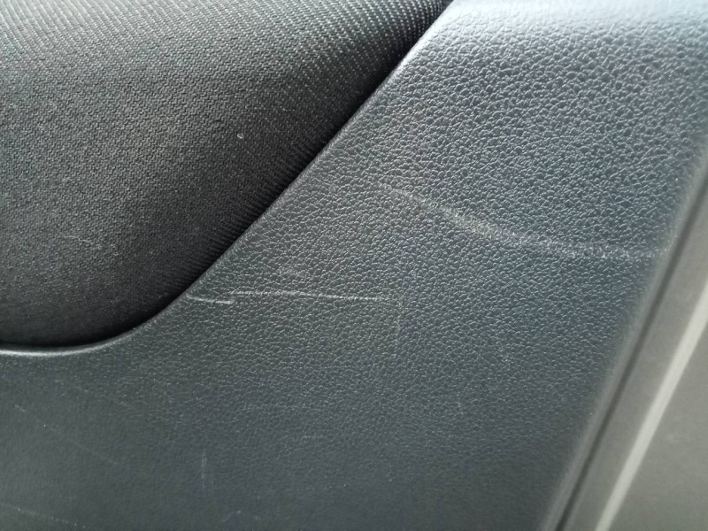 Recambio de guarnecido puerta delantera derecha para peugeot 5008 referencia OEM IAM   