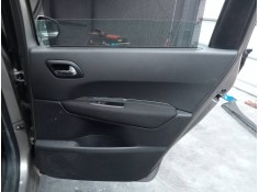 GUARNECIDO PUERTA TRASERA DERECHA 