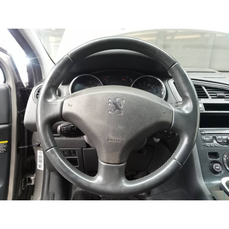 Recambio de volante para peugeot 5008 referencia OEM IAM   