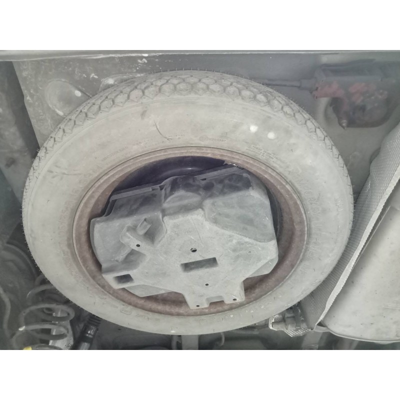 Recambio de neumatico repuesto para peugeot 5008 referencia OEM IAM 125/85/16  