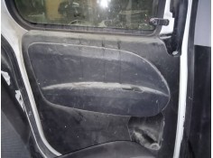 Recambio de guarnecido puerta trasera izquierda para fiat doblo ii (152) emotion referencia OEM IAM   