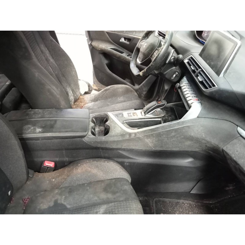 Recambio de consola central para peugeot 3008 suv referencia OEM IAM   