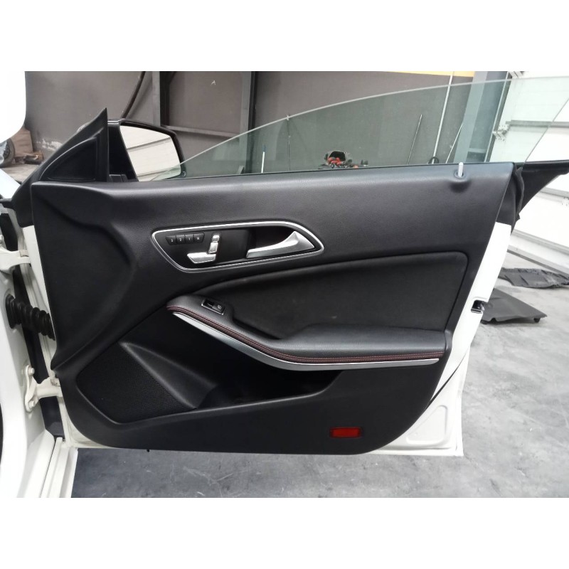 Recambio de guarnecido puerta delantera derecha para mercedes clase cla (w117) cla referencia OEM IAM   