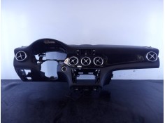 Recambio de salpicadero para mercedes clase cla (w117) cla referencia OEM IAM A00376003111206C62 A0044400A02A168123 P2-A2-20