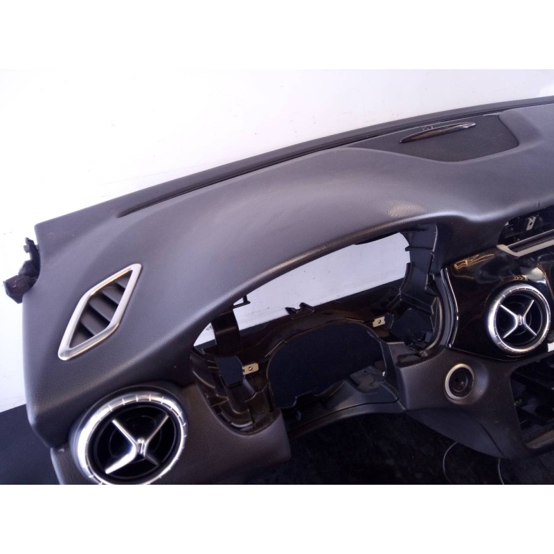 Recambio de salpicadero para mercedes clase cla (w117) cla referencia OEM IAM A00376003111206C62 A0044400A02A168123 P2-A2-20