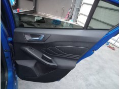 GUARNECIDO PUERTA TRASERA DERECHA 