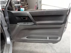 GUARNECIDO PUERTA DELANTERA DERECHA 