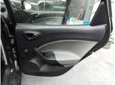 GUARNECIDO PUERTA TRASERA DERECHA 