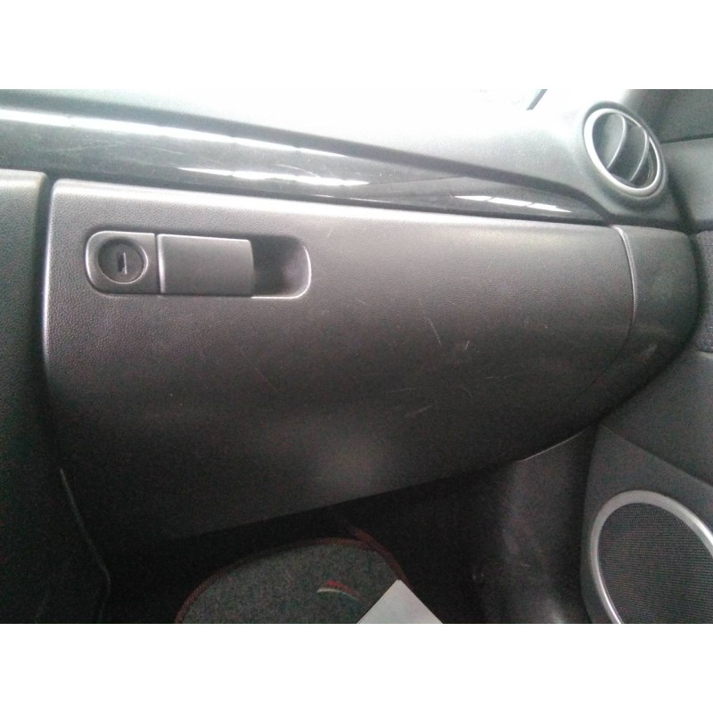 Recambio de guantera para mazda 3 berlina (bk) referencia OEM IAM   